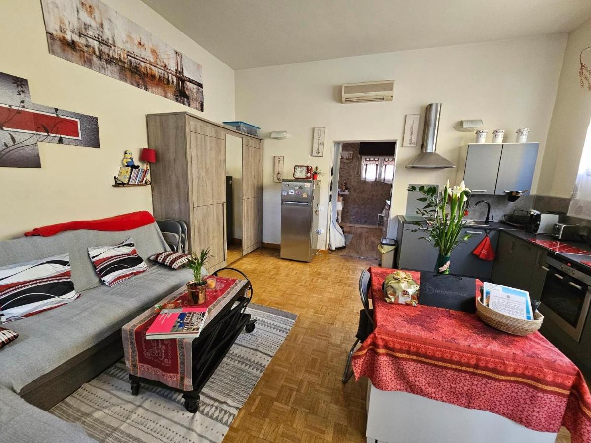 Les Violettes Appartement Menton Buitenkant foto