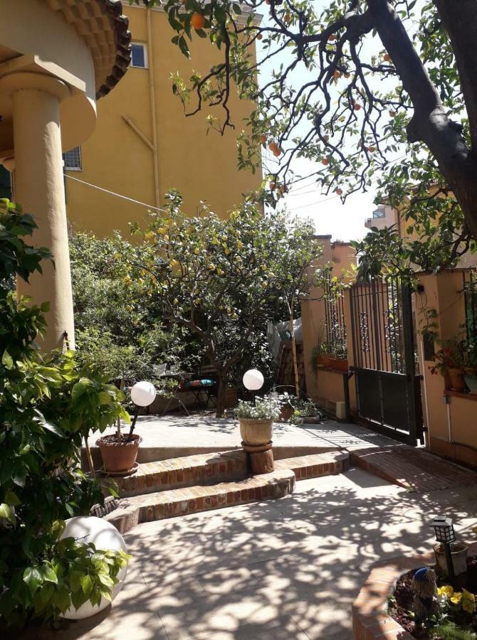 Les Violettes Appartement Menton Buitenkant foto
